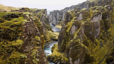Breathtaking Green Canyon River Landscape Wallpaper HD 4K Aesthetic