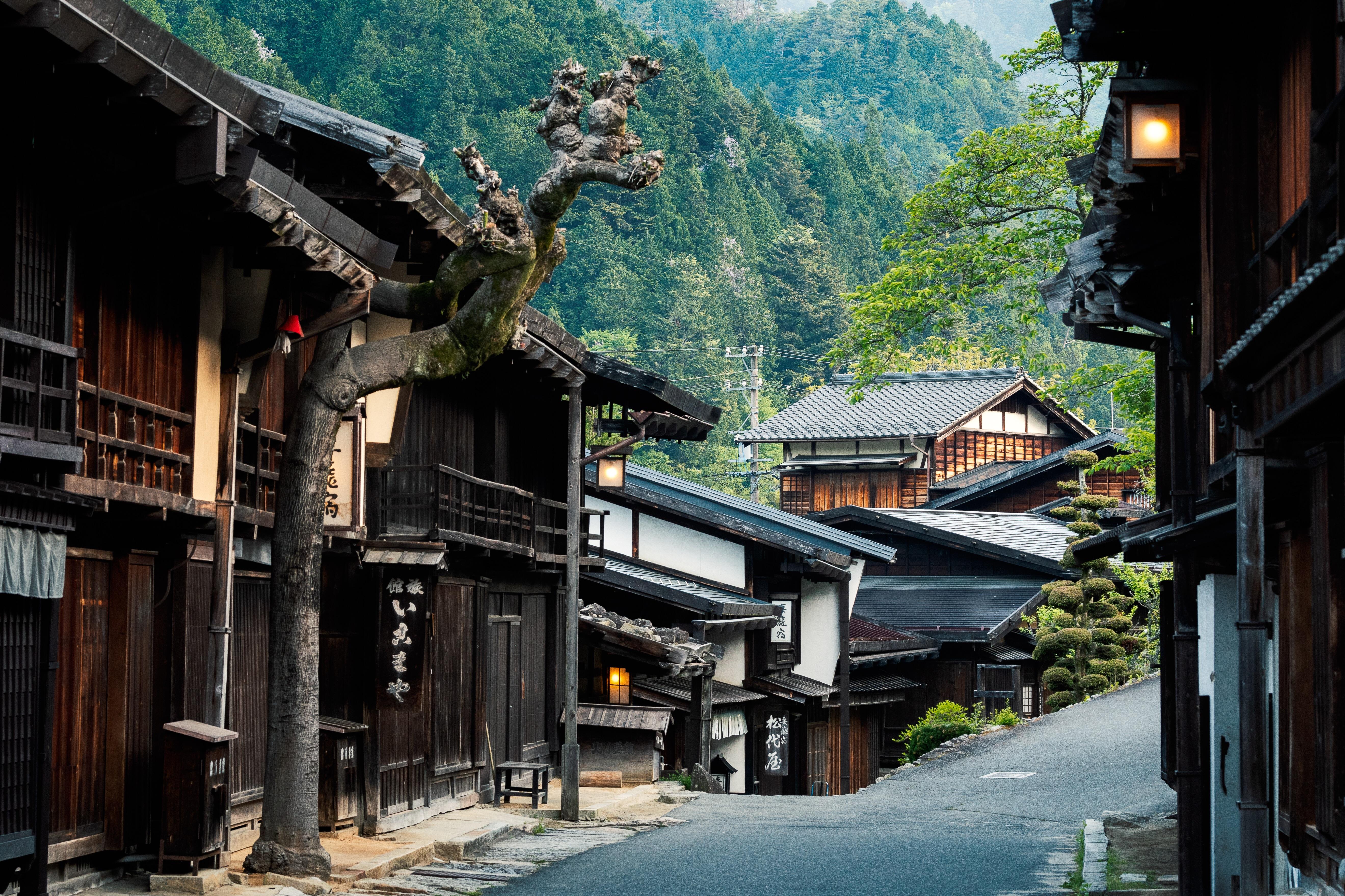 Aesthetic Traditional Japanese Village Street 4K HD Wallpaper