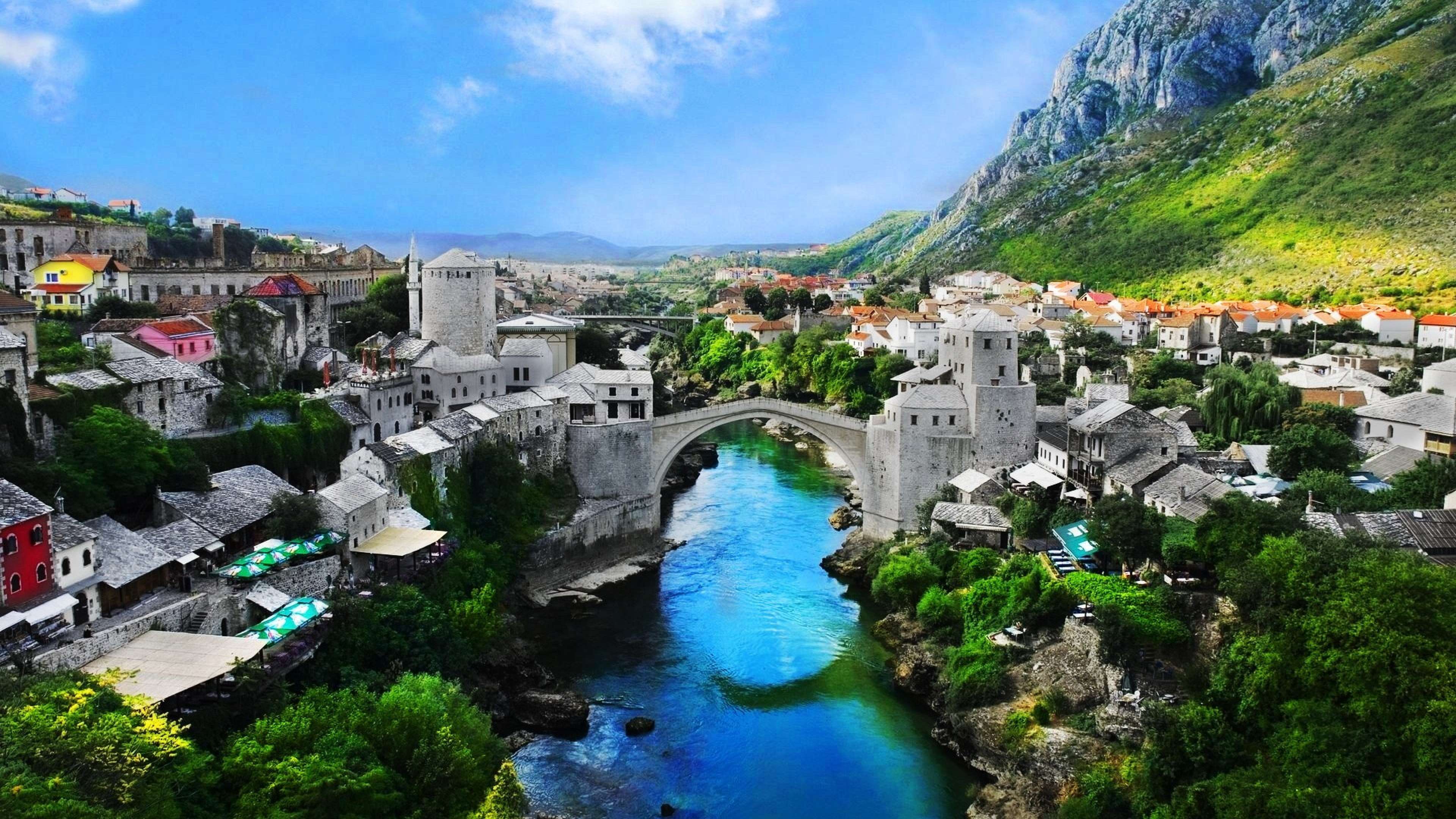 Mostar Stari Most Wallpaper HD 4K - Aesthetic River and Architecture